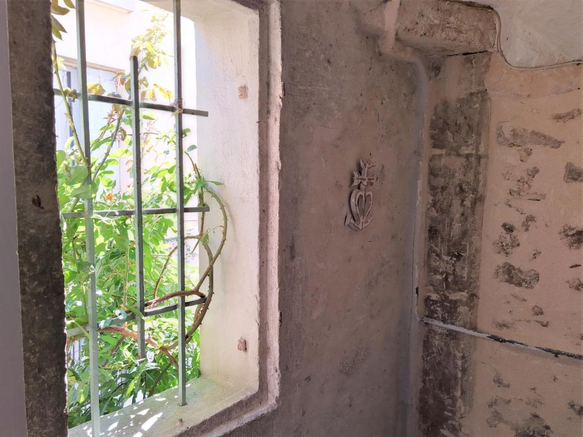 Ferienwohnung Le Balcon De Saint Roch Montpellier Exterior foto